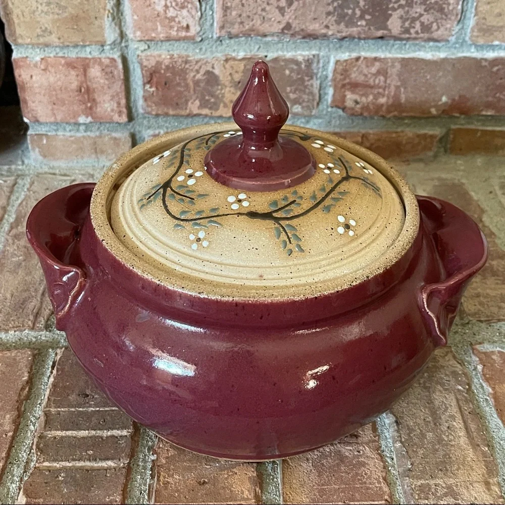 Parsley Pottery Stoneware Casserole Dish with Lid